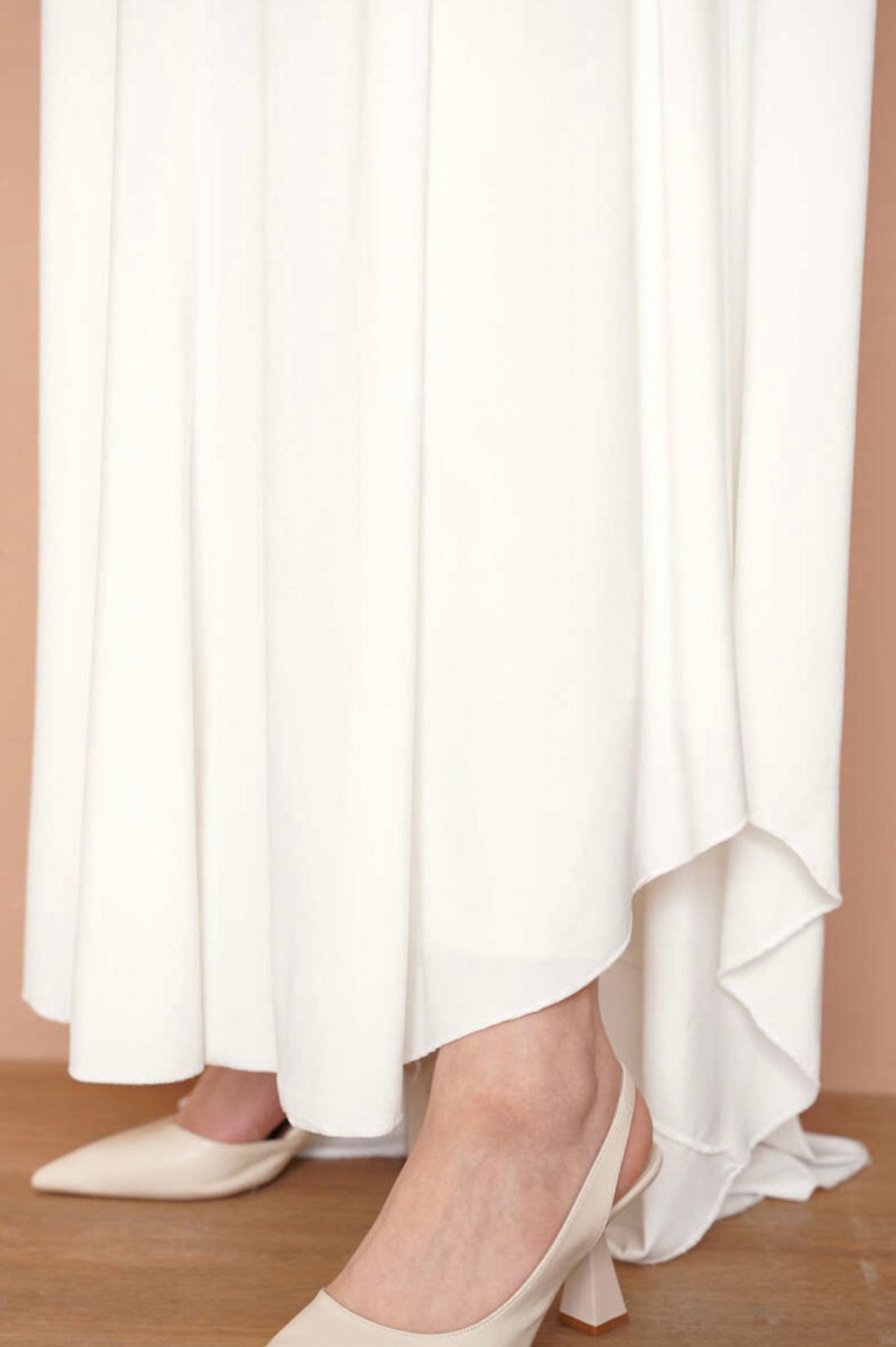 Deen Souvenir Abaya Premium Jersey in Weiß Abaya in Weiß: Ein Must-Have für Jede Garderobe | DeenSouvenir