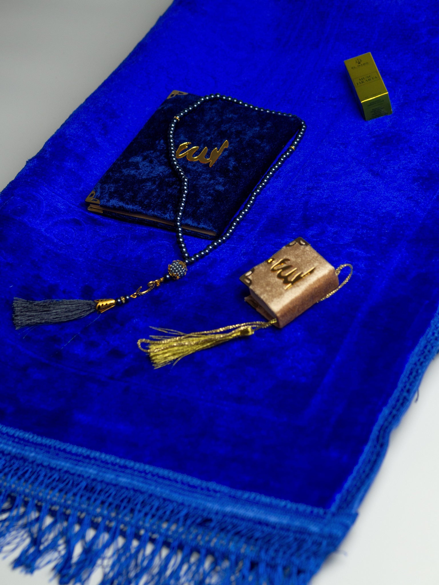 Deen Souvenir Personalisiertes Set Classic Royalblau-Gebetsteppich Personalisiertes Set Gebetsteppich-Royalblau - Deine Spirituelle Reise